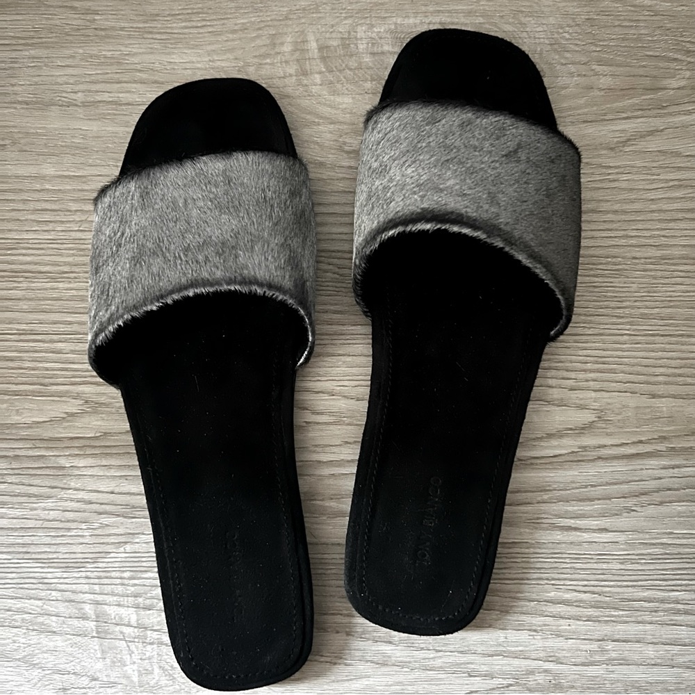 NWT Tony Bianco Platinum Pony Flats